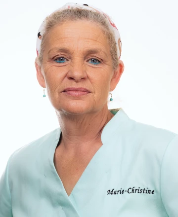Marie-Christine, assistante-stérilisation au cabinet dentaire du Docteur Elodie Bocquet à Douai