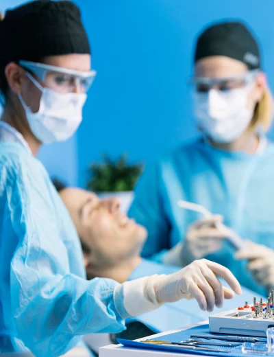 Préparation à l'intervention et conseils post-opératoires en chirurgie orale